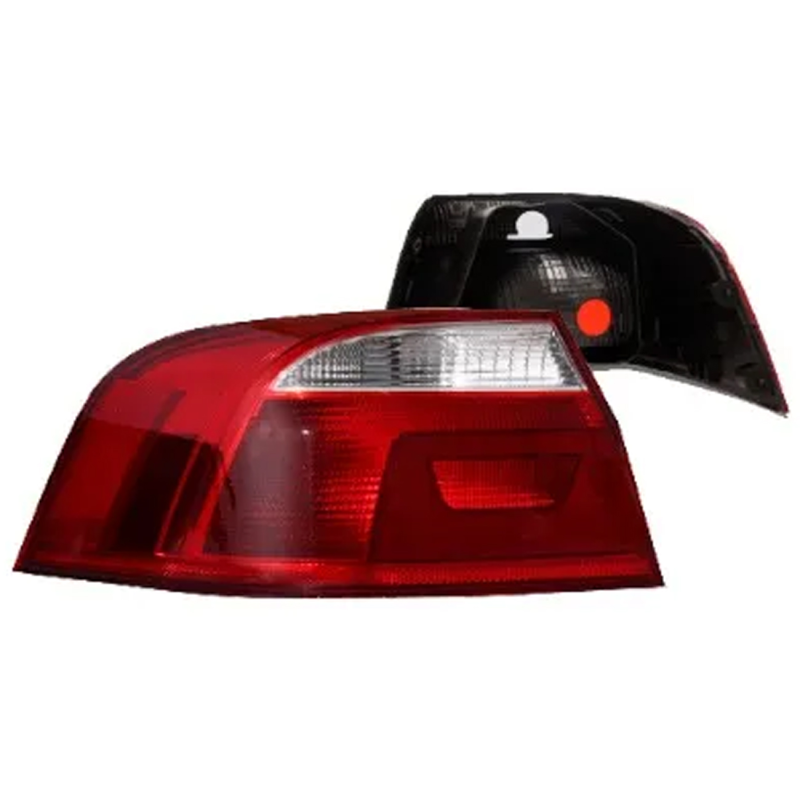 Lanterna Traseira Voyage G6 2013 A 2016 Lado Esquerdo Canto Bicolor (c059816)